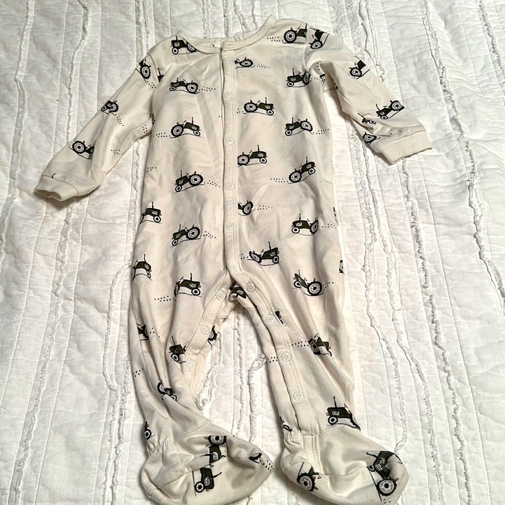Petit Lem brand, Footie onesie